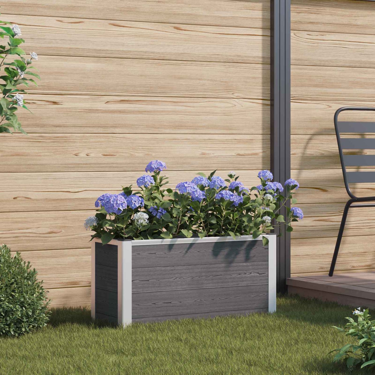 Verhoogde Plantenbak Grijs Wpc En Aluminium